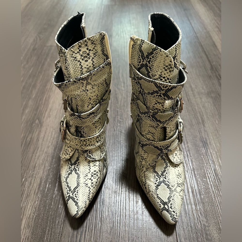 Animal Print Boots with Snap and Zipper